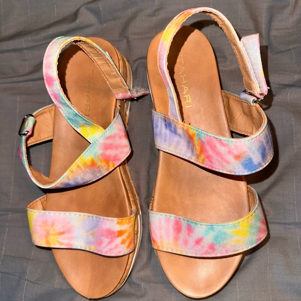 Girls sandals